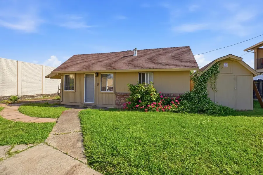 4028 Leos Lane, Carmichael, CA 95608 - #3