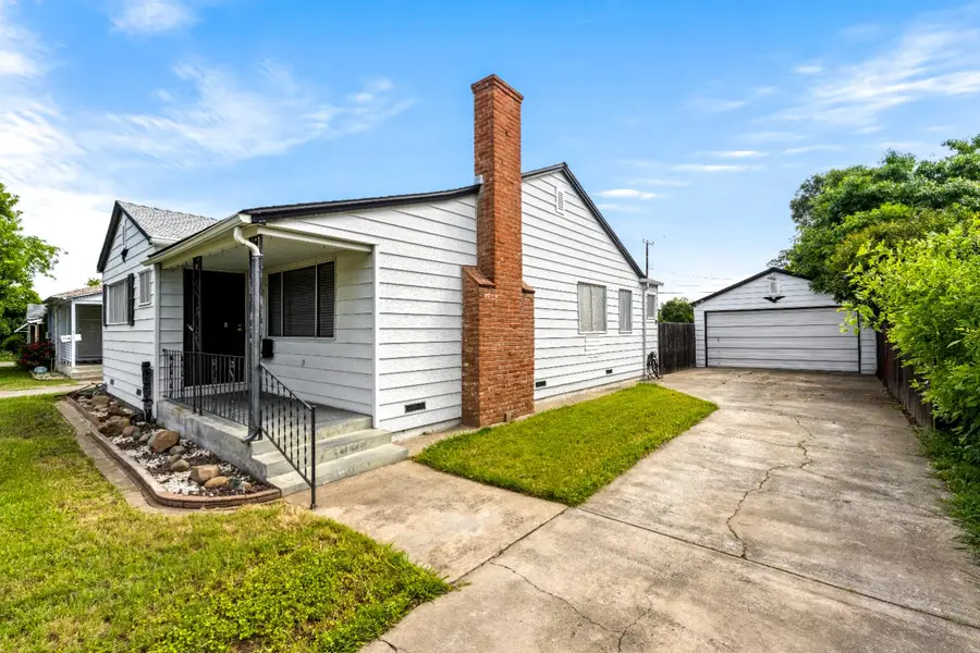 5979 Vista Avenue, Sacramento, CA 95824 - #3