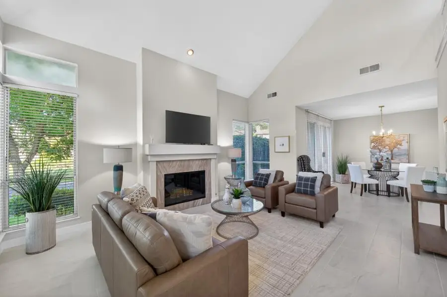 982 South Beach Drive, Sacramento, CA 95831 - #2