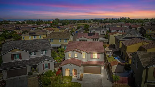 7809 Finnhorse Way, Sacramento, CA 95828