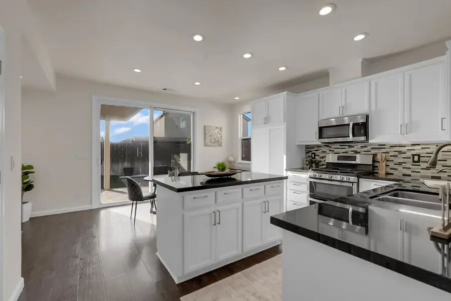 1543 Garold Ln, Manteca, CA 95337 - #3