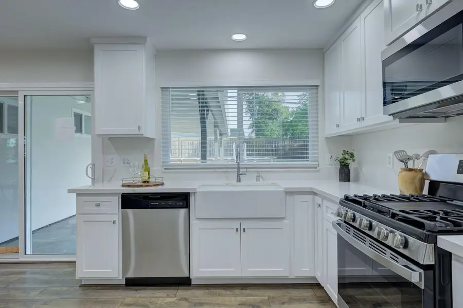 5806 Hillsdale Boulevard, Sacramento, CA 95842 - #3