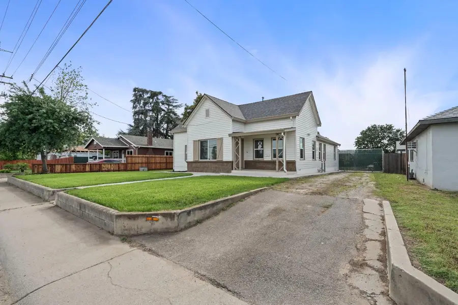 216 Mcfarland Street, Galt, CA 95632 - #3