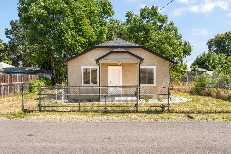 760 Sycamore Avenue, Olivehurst, CA 95961 - #3