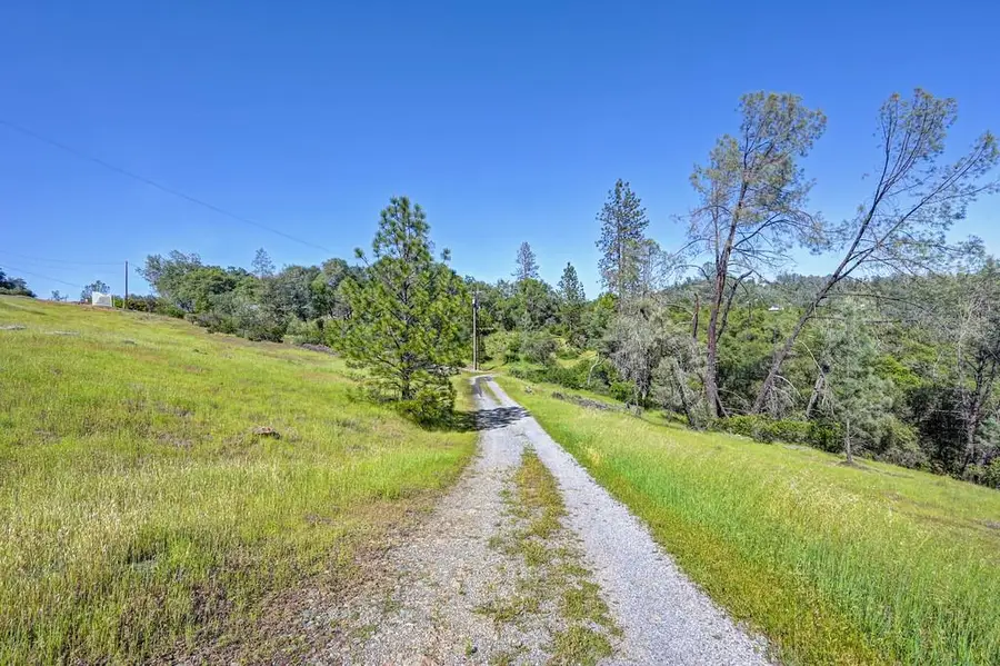 4751 Meadowview Acres Road, Cool, CA 95614 - #2