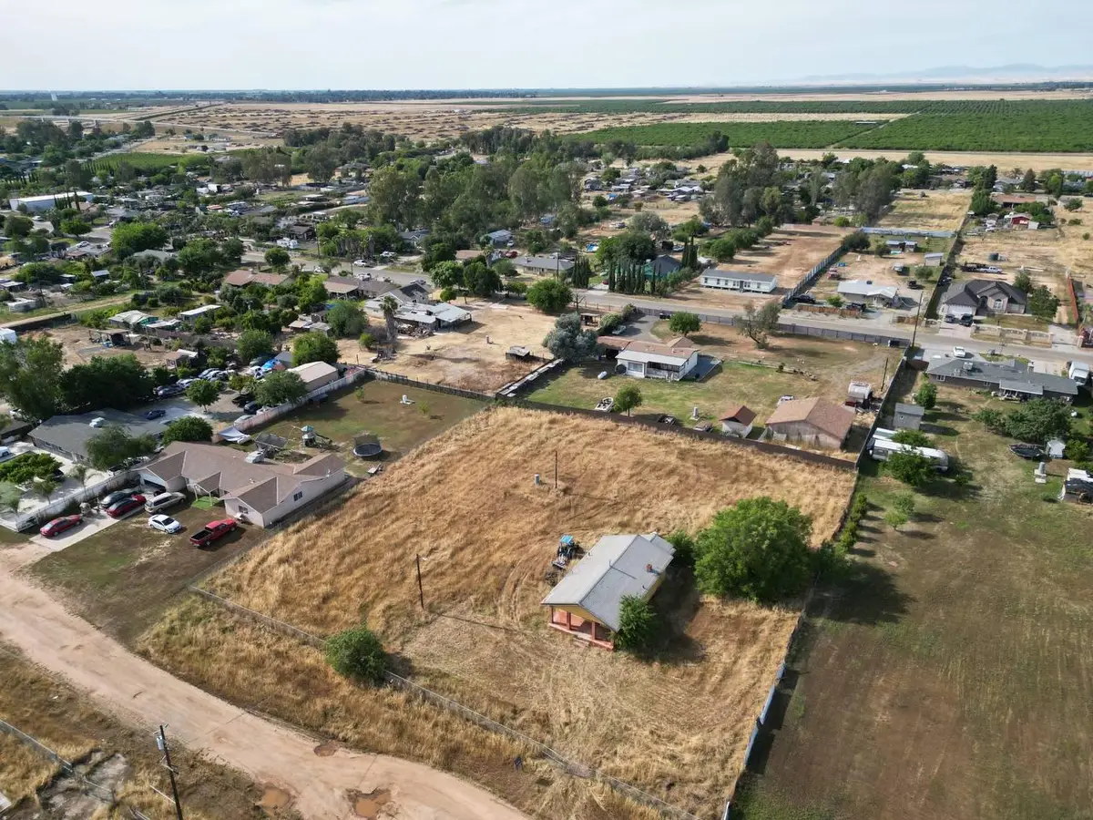 28385 California Avenue, Madera, CA 93638 - #1