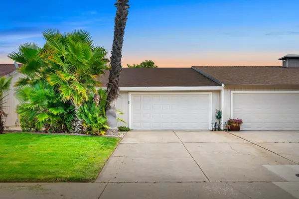 7677 Harvest Woods Drive, Sacramento, CA 95828