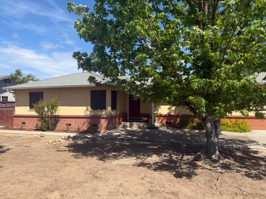 7555 E Whitmore Avenue, Hughson, CA 95326 - #3