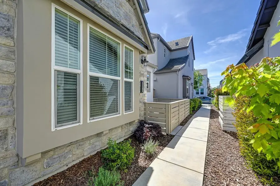 2370 Macanudo Walk Avenue, Sacramento, CA 95818 - #3