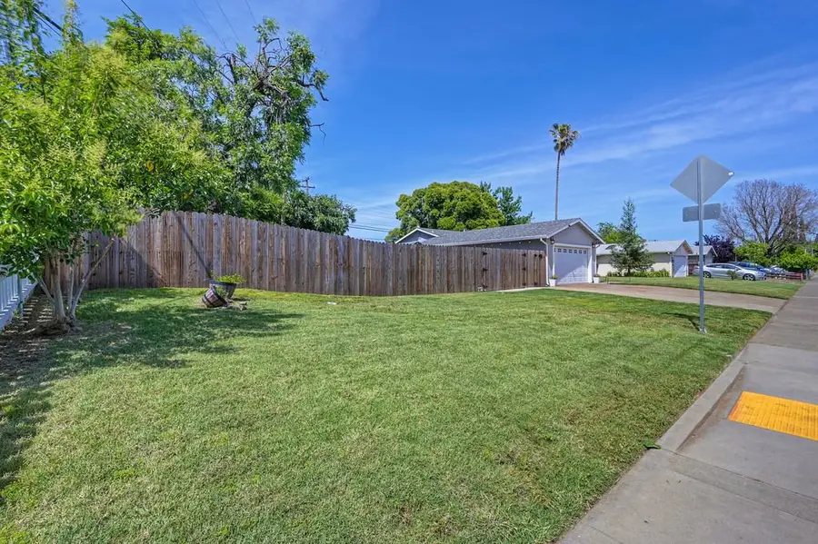 10425 Mills Tower Drive, Rancho Cordova, CA 95670 - #2