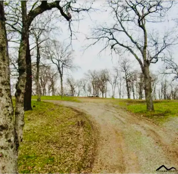 15902 Mendocino Dr, Corning, CA 96021