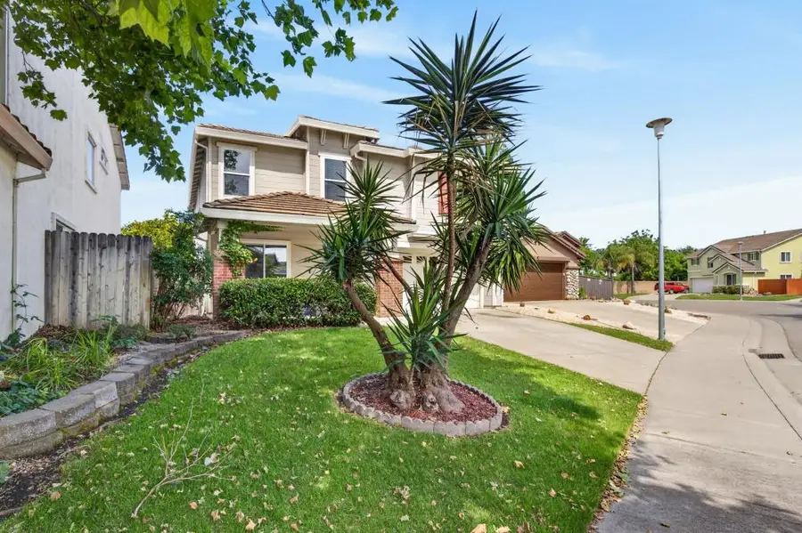 27 Blue Fern Court, Sacramento, CA 95833 - #3