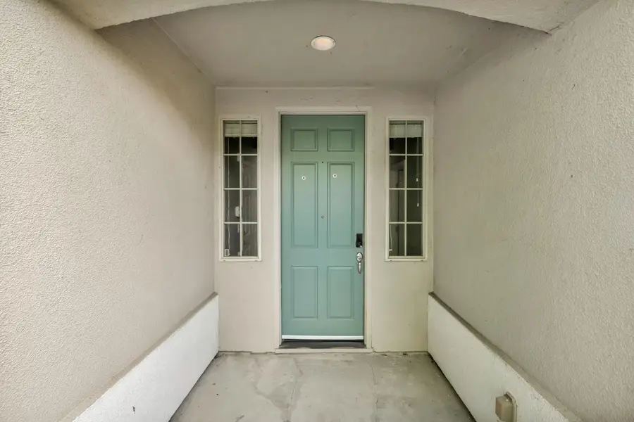 5301 E Commerce Way #72101, Sacramento, CA 95835 - #3