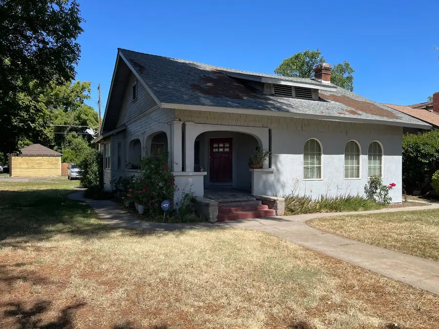425 N D Street, Madera, CA 93638 - #2
