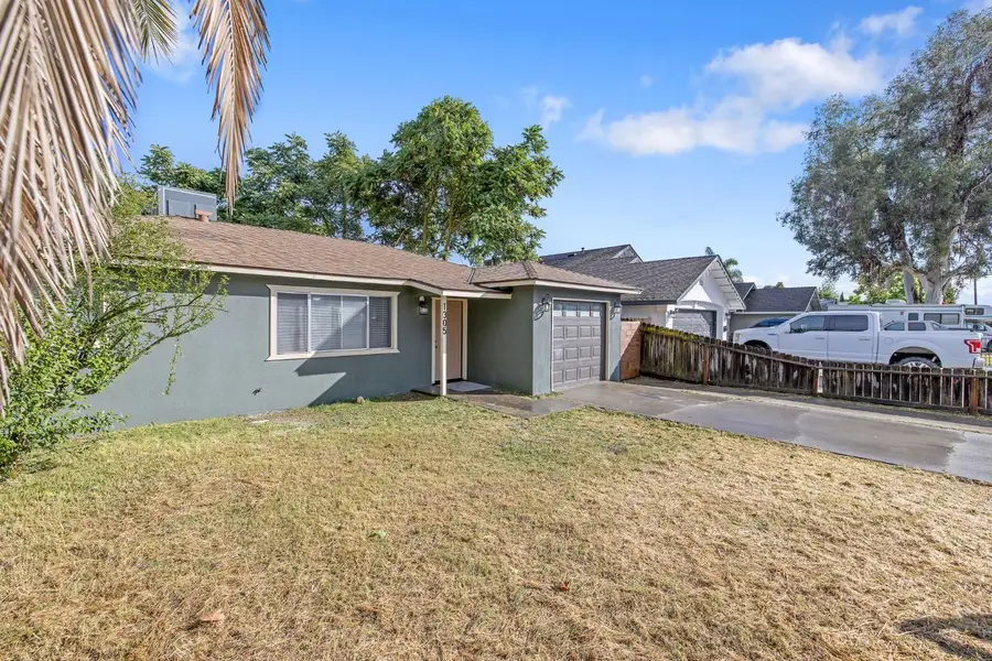 1305 Alameda Avenue, Chowchilla, CA 93610 - #3