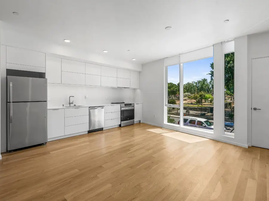 2431 Binnen Lane, Sacramento, CA 95818 - #2