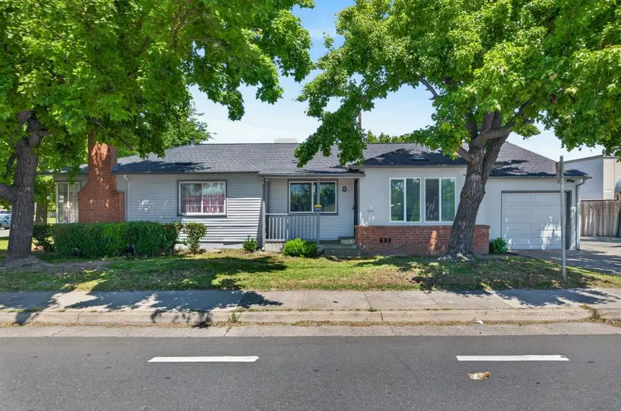 5015 Fruitridge Road, Sacramento, CA 95820 - #2