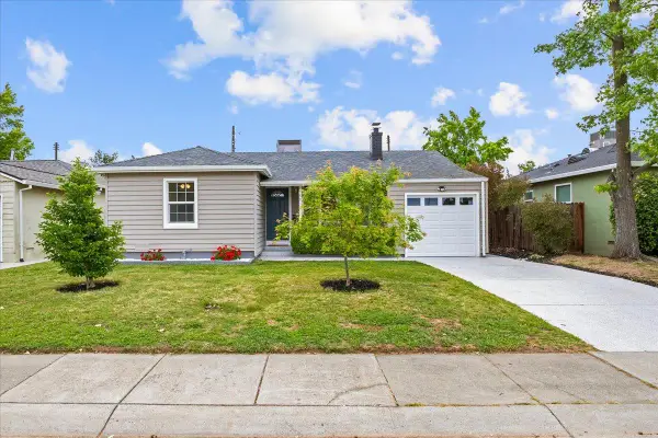 4913 23rd Street, Sacramento, CA 95822