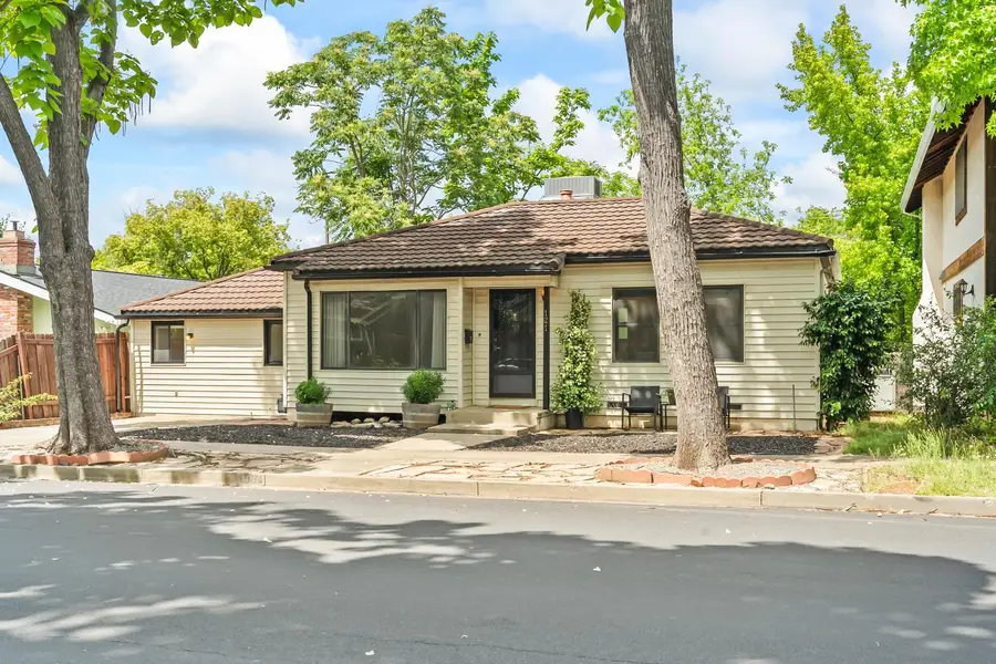 121 Carmel Avenue, Roseville, CA 95678 - #3
