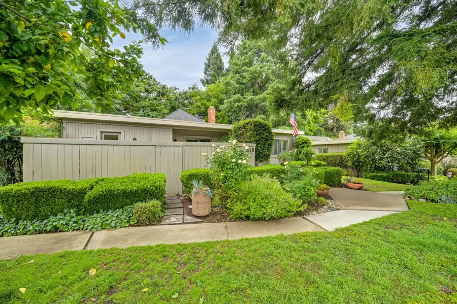 818 Commons Drive, Sacramento, CA 95825 - #3