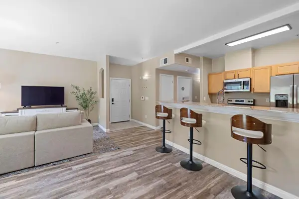 4200 E Commerce Way #2414, Sacramento, CA 95834