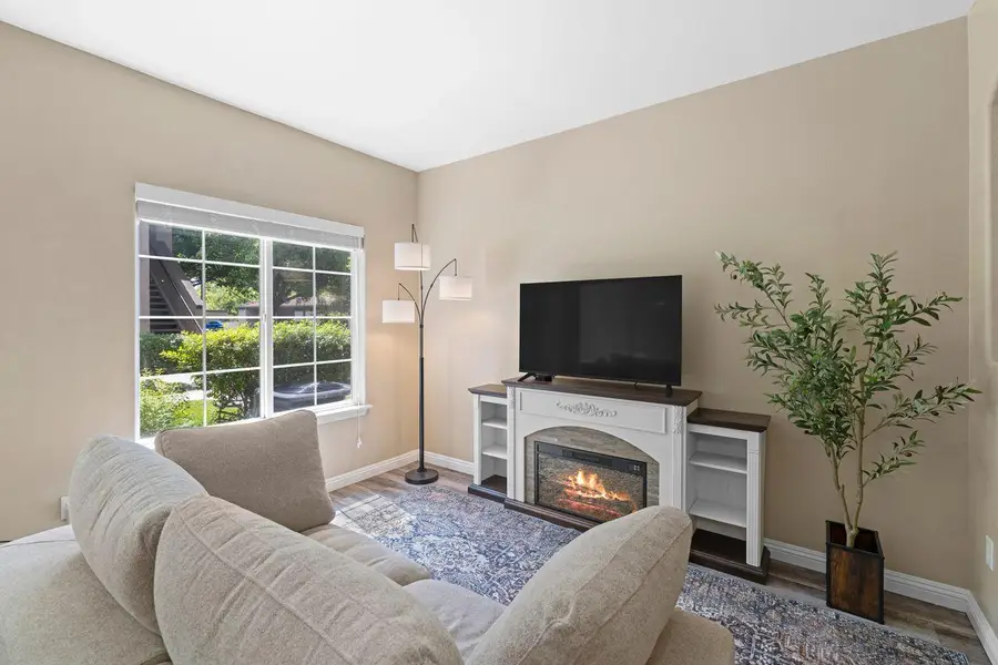4200 E Commerce Way #2414, Sacramento, CA 95834 - #3