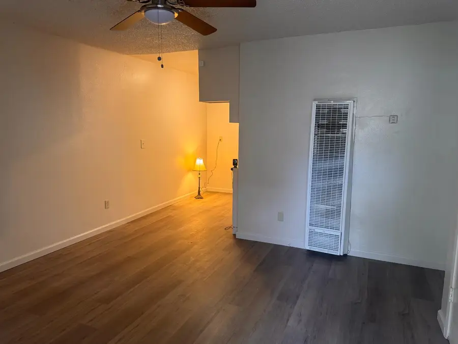 907 Empire Avenue, Modesto, CA 95354 - #2