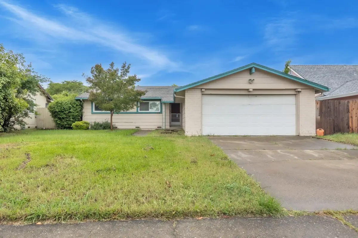 3421 Huntsman Drive, Sacramento, CA 95826 - #1