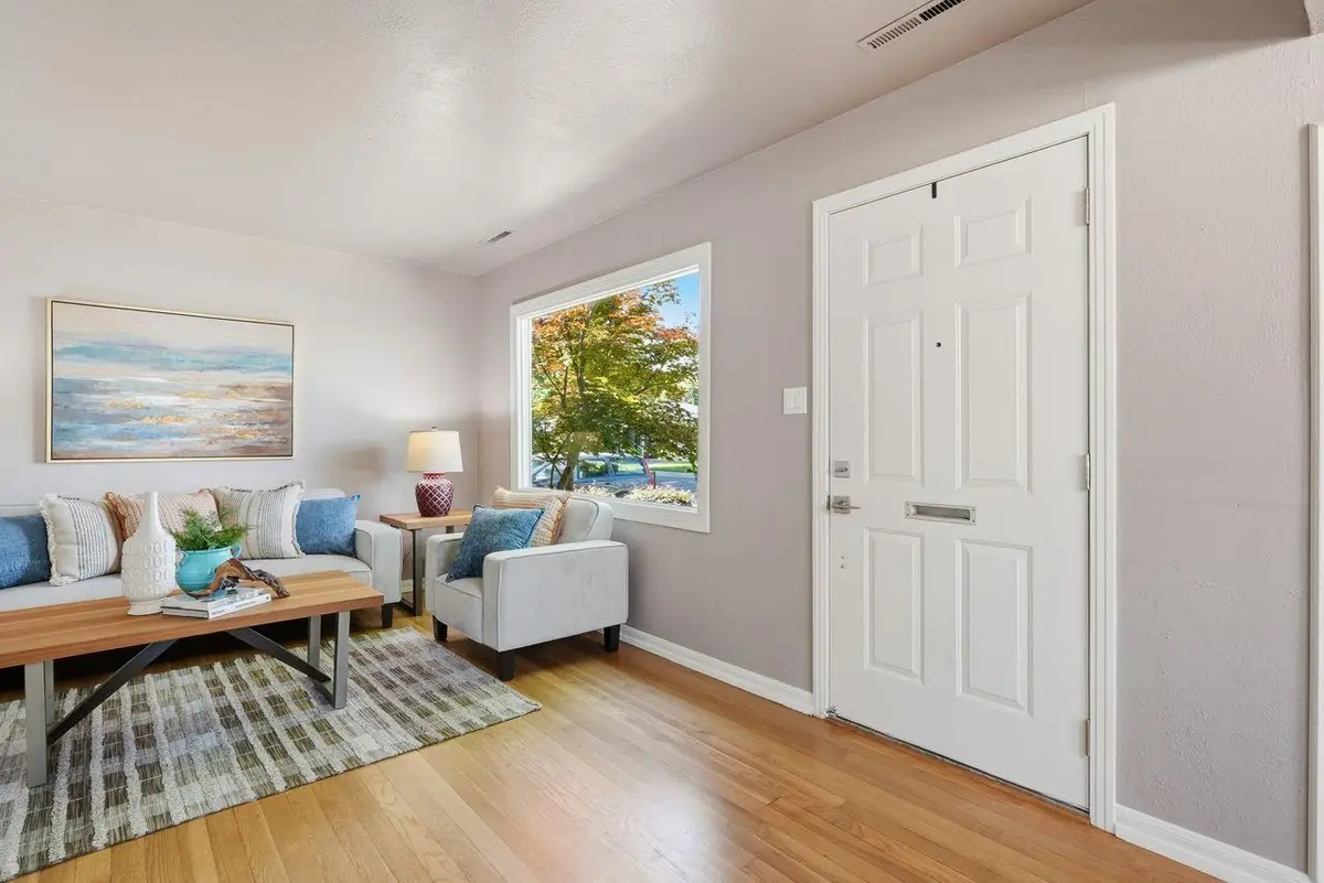 1119 Darnel Way, Sacramento, CA 95822 - #1