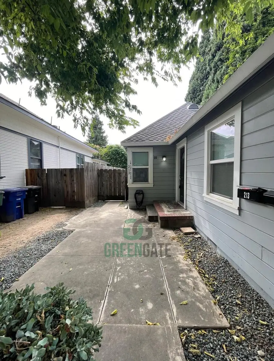 211 Virginia Avenue, Modesto, CA 95354 - #3