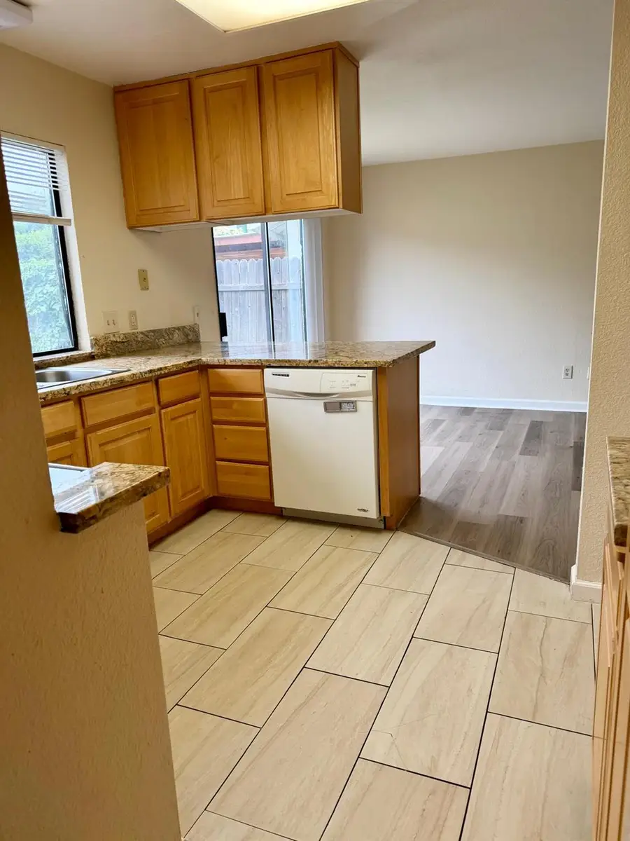 1188 Rio Royal Way, Sacramento, CA 95834 - #3