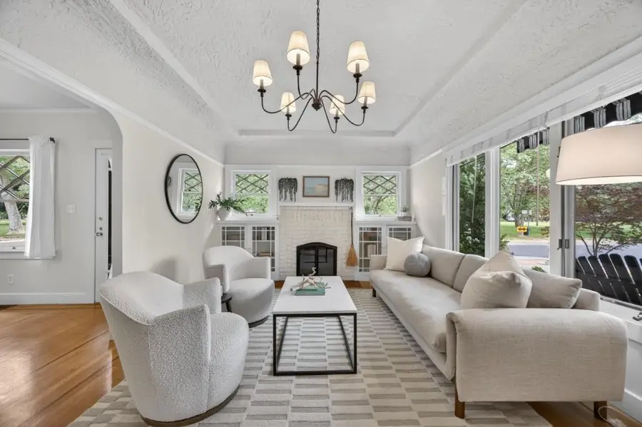 2549 7th Avenue, Sacramento, CA 95818 - #2