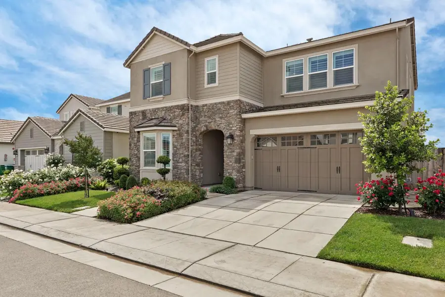 2946 Valencia, Lodi, CA 95242 - #2