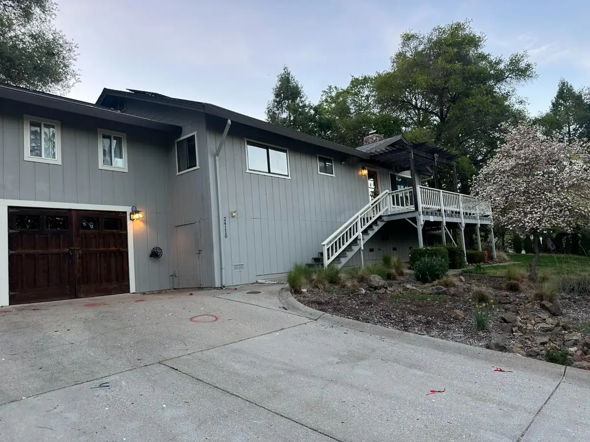 24110 Oakmont Way, Auburn, CA 95602 - #1