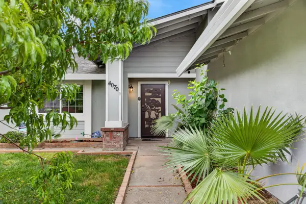 4070 Deer Trail Way, Sacramento, CA 95823