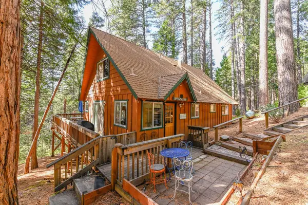 2816 Pine Knoll Drive, Arnold, CA 95223