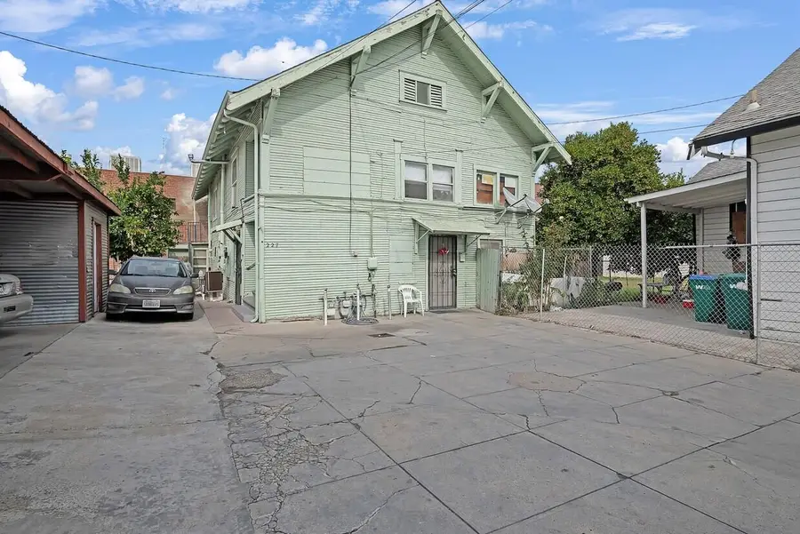 221 Sonora Street, Stockton, CA 95209 - #2