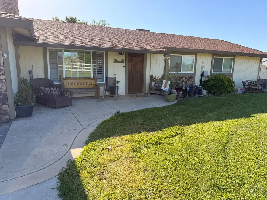 5645 20th Street, Rio Linda, CA 95673 - #2