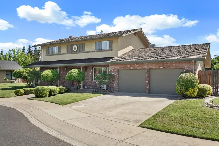 816 Evert Court, Lodi, CA 95242 - #2