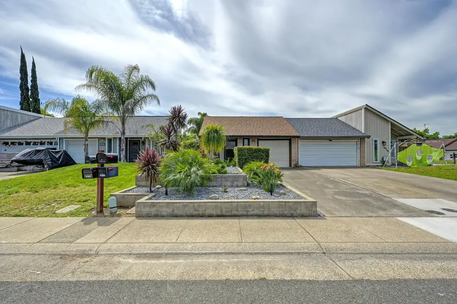 10712 Sterling Wood Way, Rancho Cordova, CA 95670 - #2