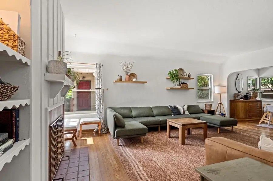 2107 7th Avenue, Sacramento, CA 95818 - #2