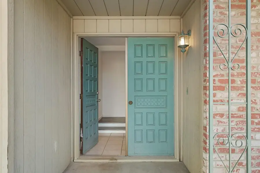 9214 Bainbridge Place, Stockton, CA 95209 - #2