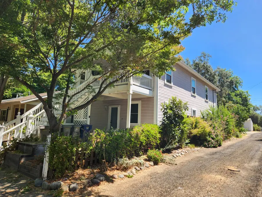 215 25th Street, Sacramento, CA 95816 - #3