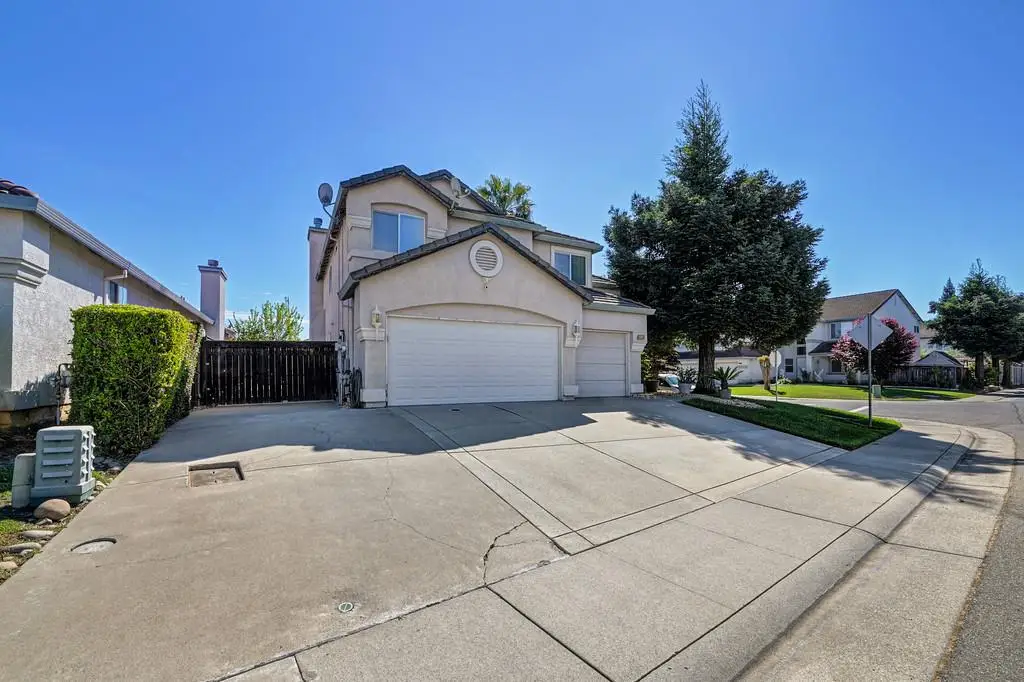 9535 Clarke Farms Road, Elk Grove, CA 95624 - #1