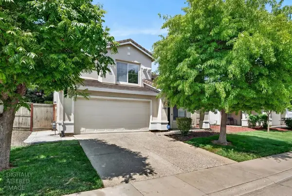 9648 Flame Tokay Way, Elk Grove, CA 95624
