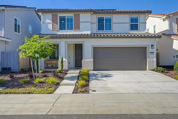 4049 Molten Creek Way, Roseville, CA 95747