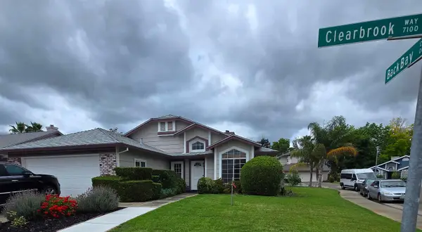 7158 Clearbrook Way, Sacramento, CA 95823