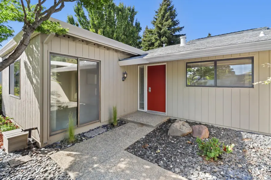 8813 Williamson Drive, Elk Grove, CA 95624 - #3