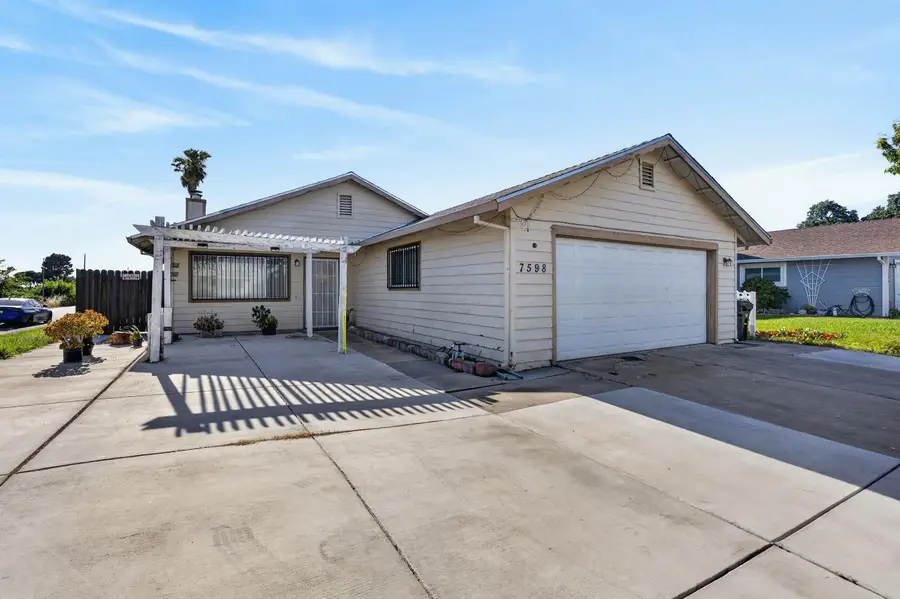 7598 Citrus Avenue, Sacramento, CA 95823 - #3