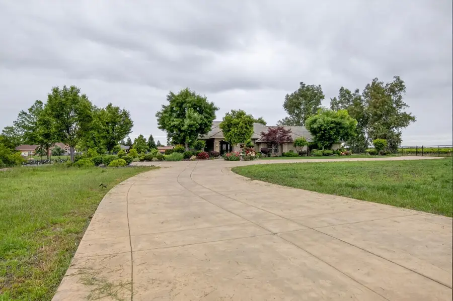 735 N Fine Road, Linden, CA 95236 - #2
